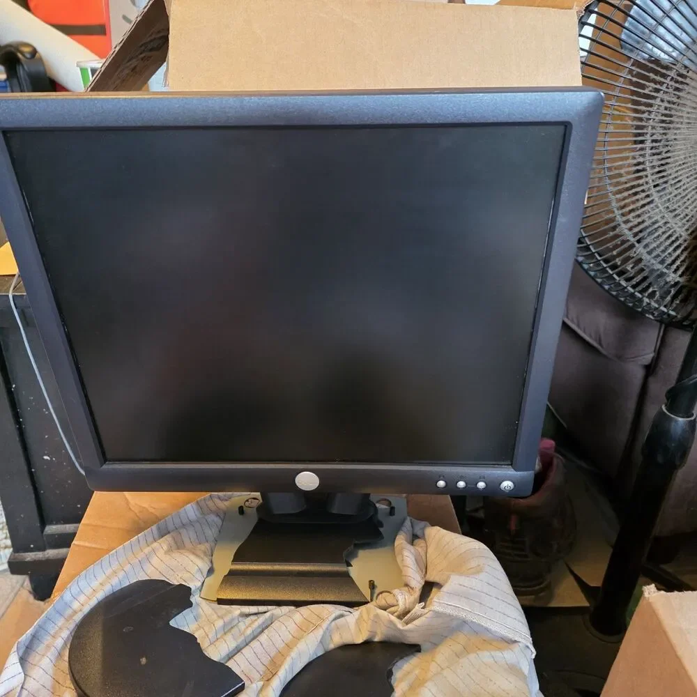 Dell E172FPT LCD Flat Screen Monitor Untested For Parts Broken Plastic On Stand